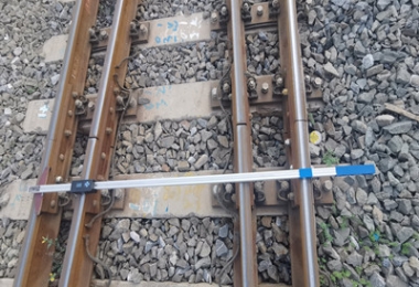 Digital Rail Offset Ruler