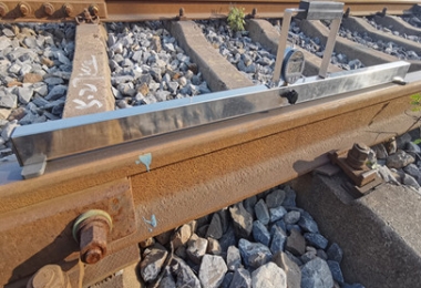 Digital Rail Straight Edge Measuring Gauge