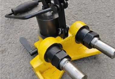 Hydraulic Railway Track Gauge Adjuster for Ballast Track