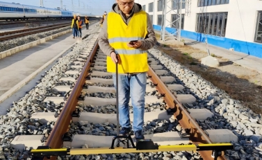 Portable Digital Rolling Track Gauge